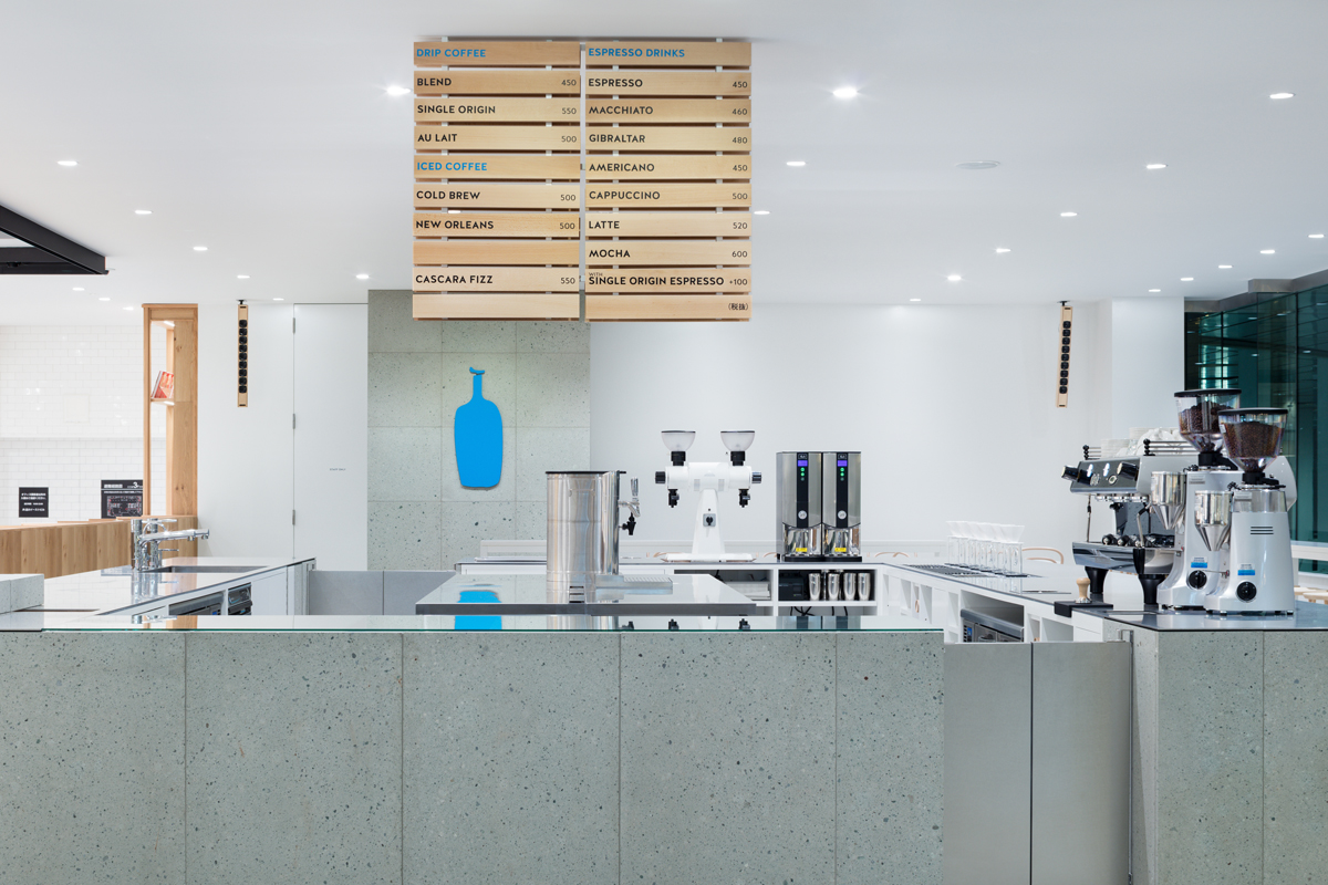 Blue Bottle Coffee Shinagawa Cafe by Schemata Architects