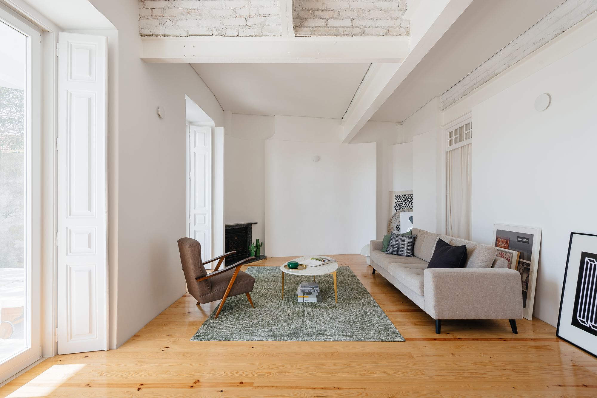Apartment in Lapa by Filipe Foncesca Costa