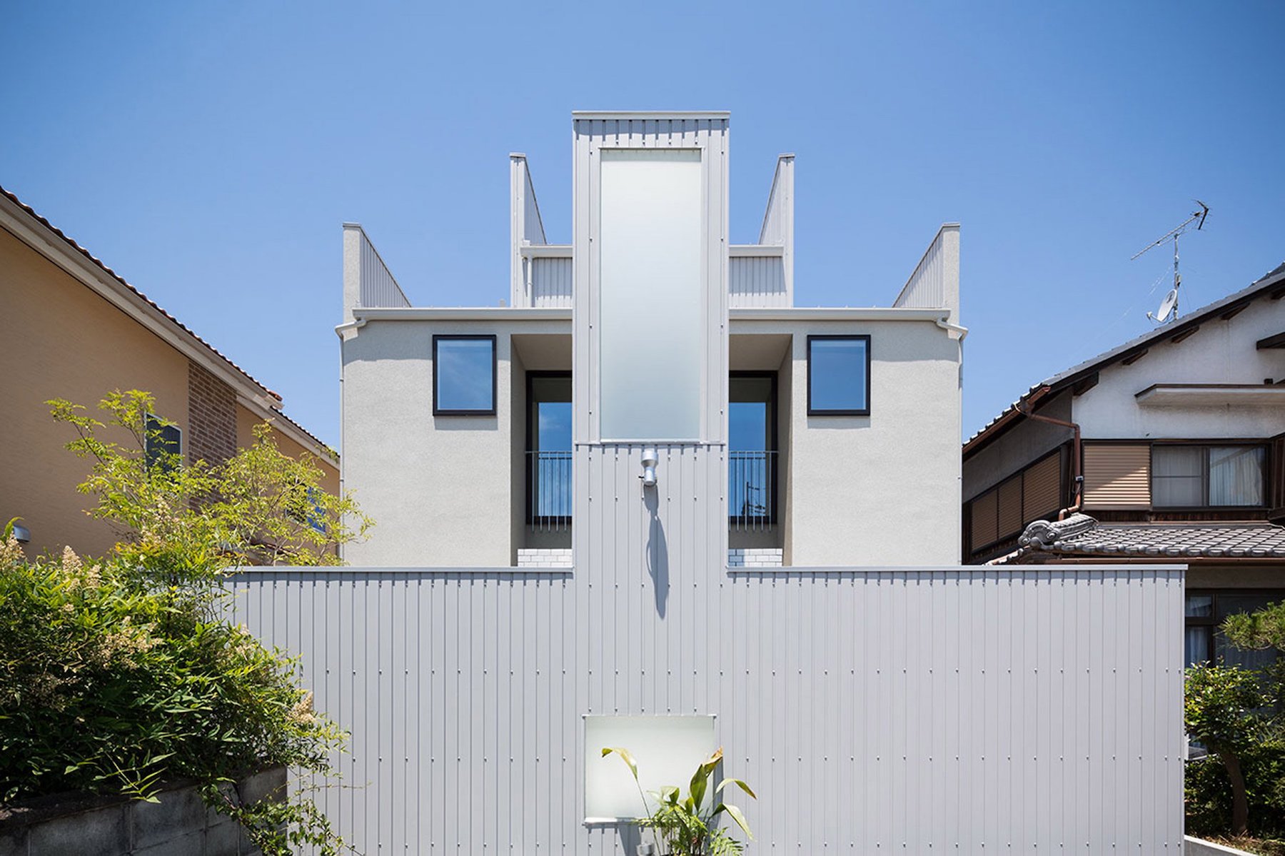 House of Scenes by FORM/Kouichi Kimura Architects