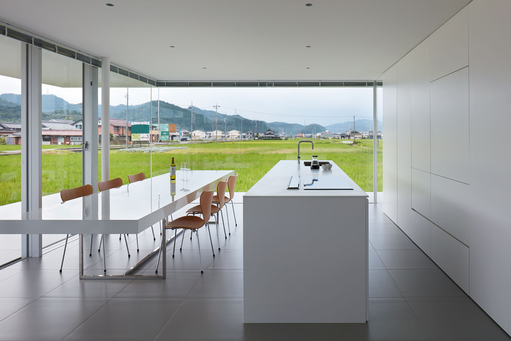 F Residence by Shinichi Ogawa & Associates