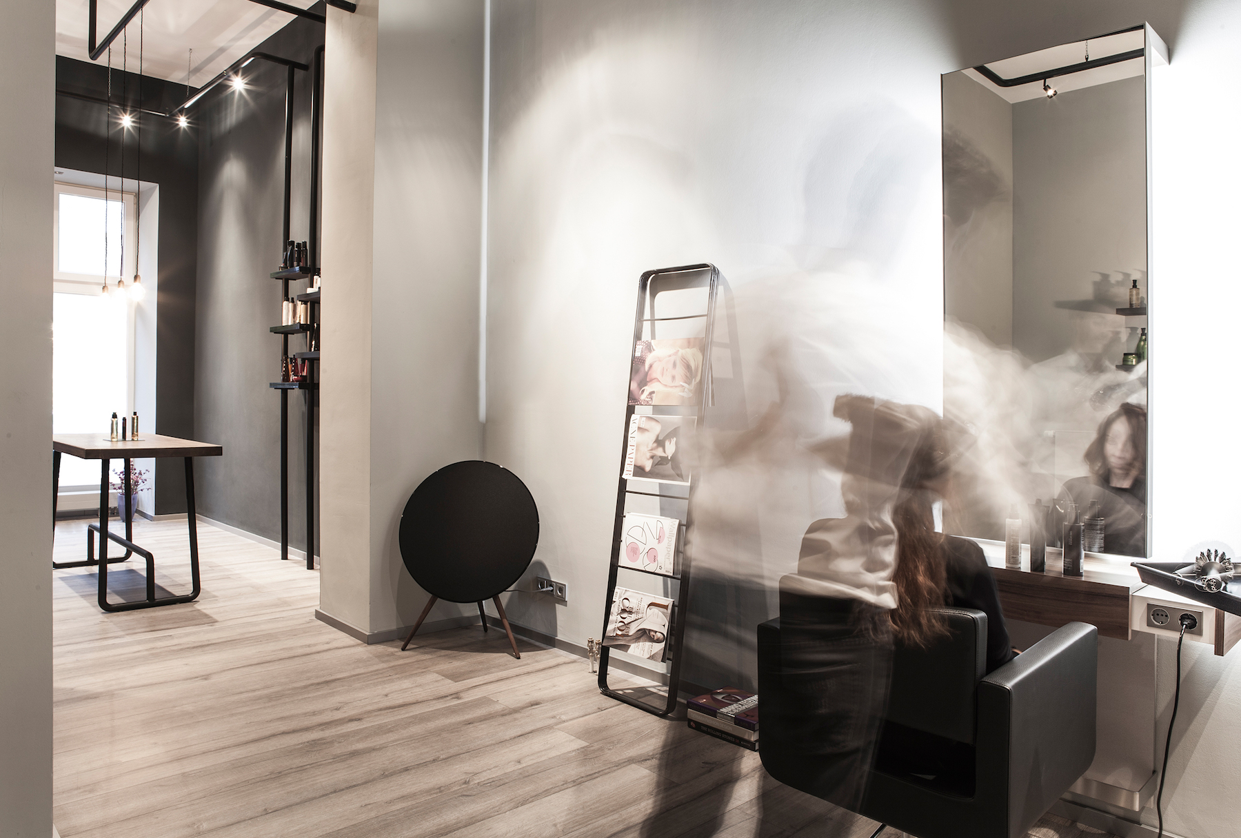 Bailas Contemporary Coiffure by Betty and Betty Design Office