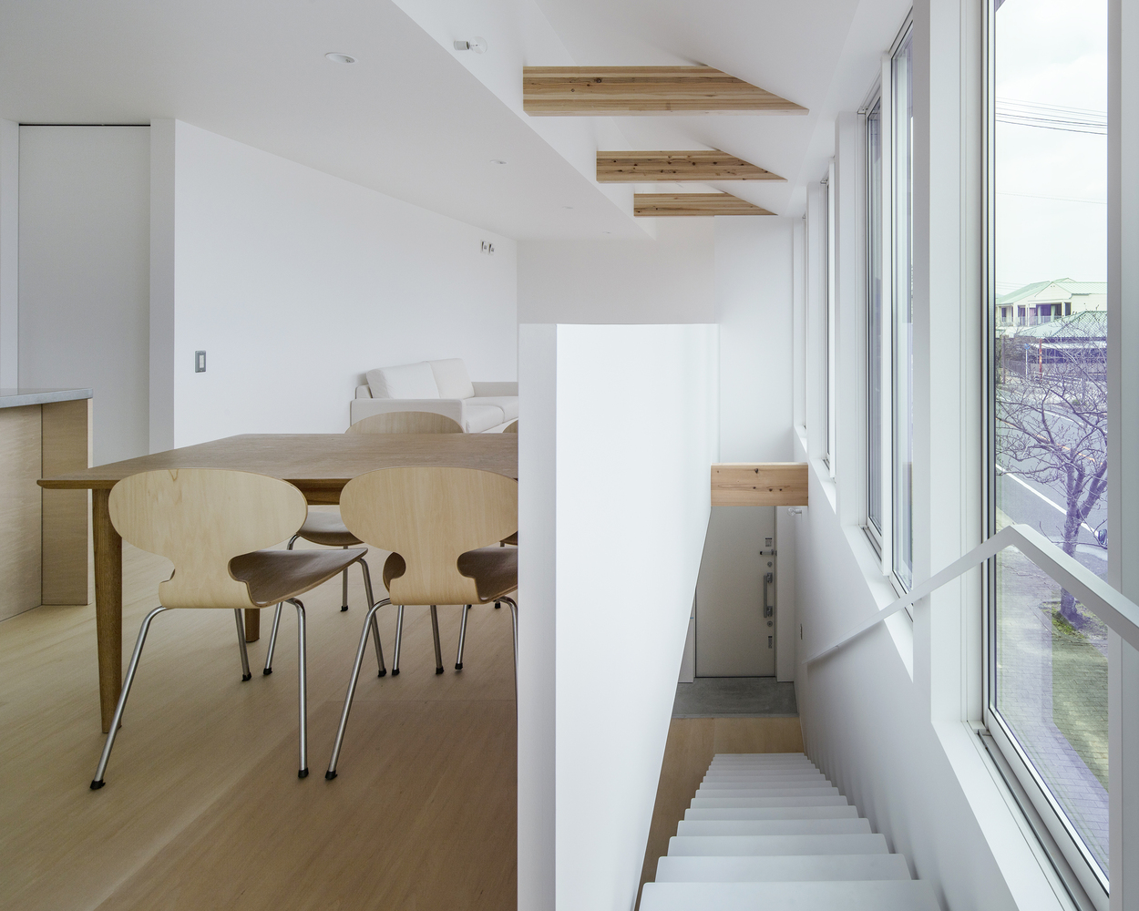 House in Futako by Yabashi Architects & Associates