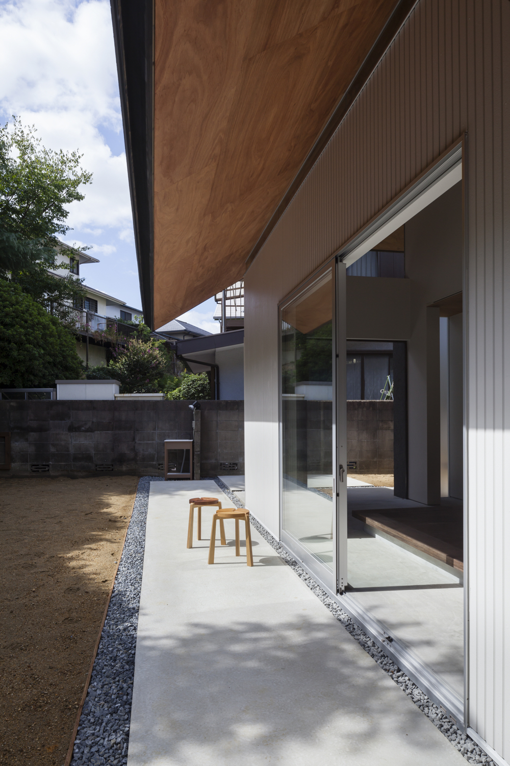 House in Hoshigaoka by Shogo ARATANI Architect & Associates