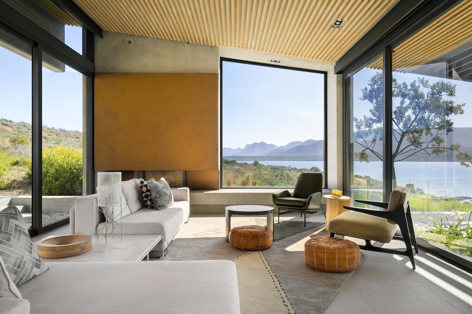 Mansion in Cape Town by SAOTA Studio