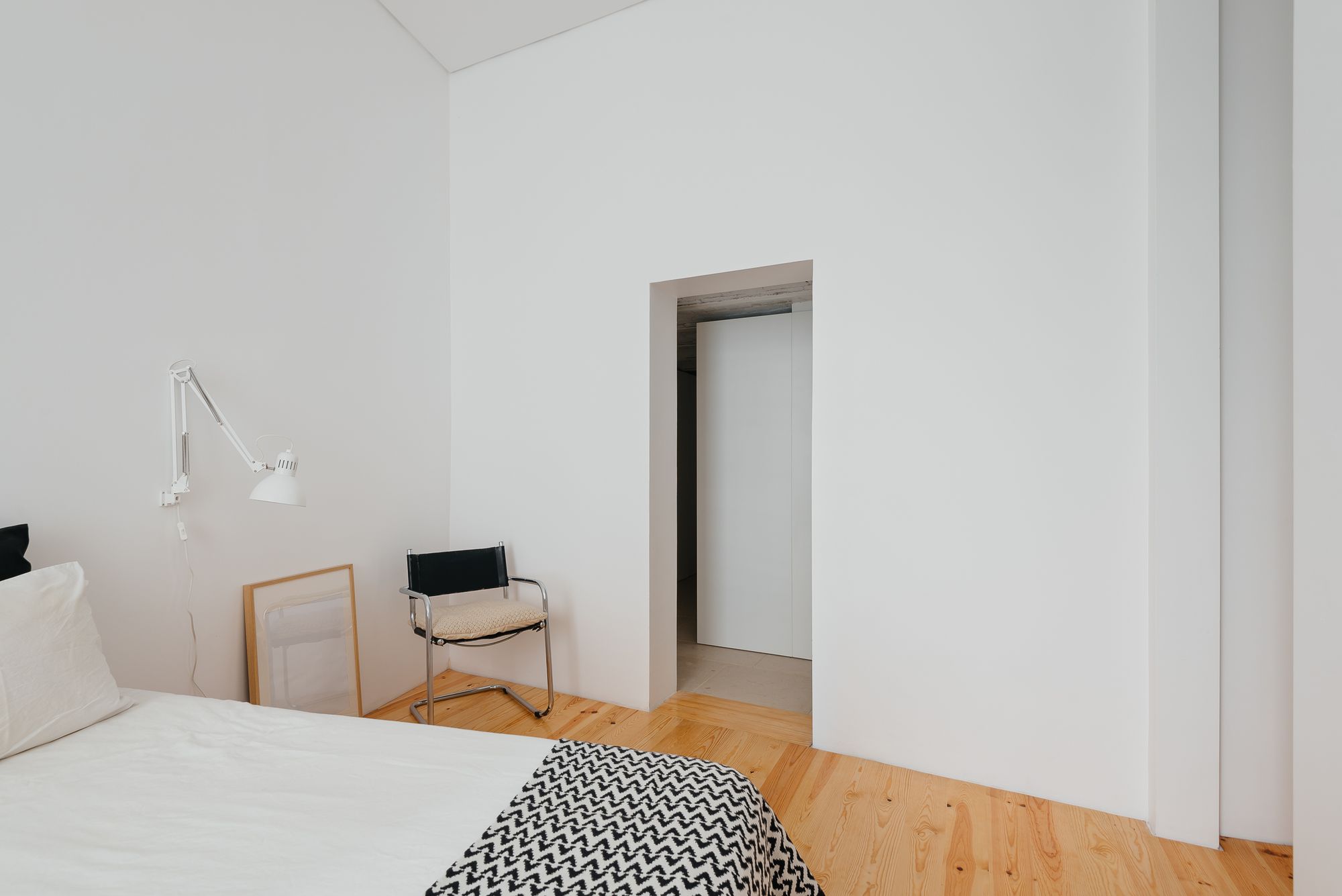 Apartment in Lapa by Filipe Foncesca Costa