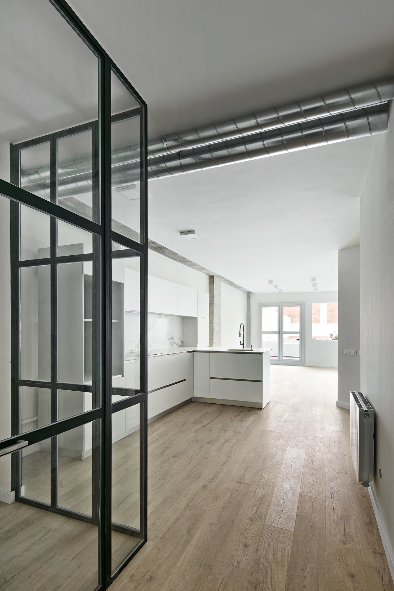 Corsega Apartment by RAS arquitectura