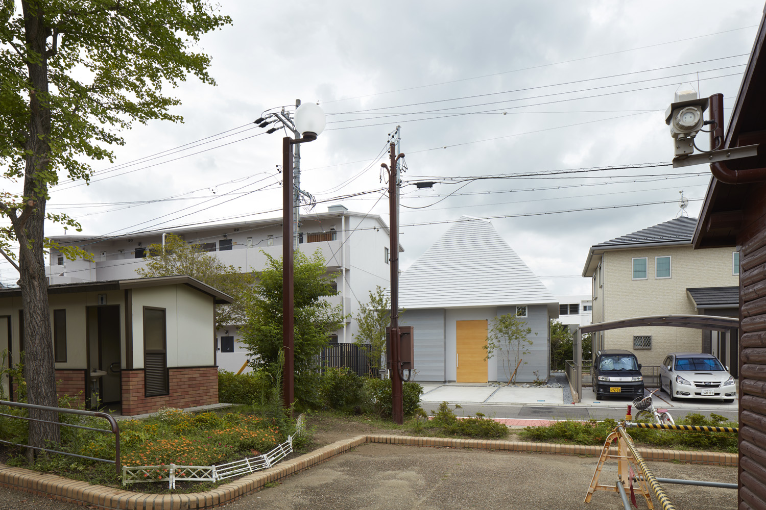 House in Iwakura by Airhouse