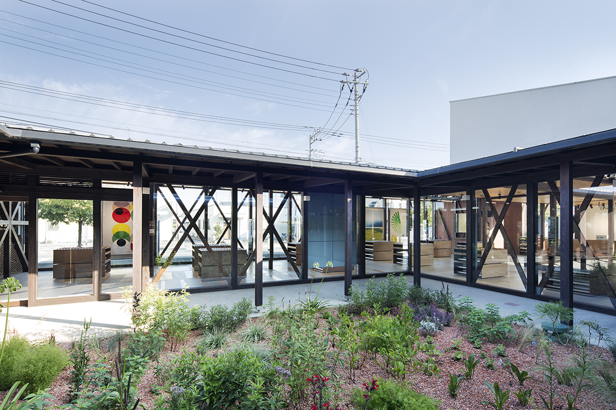 JINS Ageo Shop Renovation by Schemata Architects