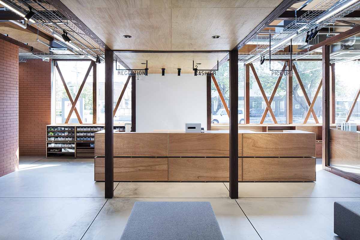 JINS Ageo Shop Renovation by Schemata Architects