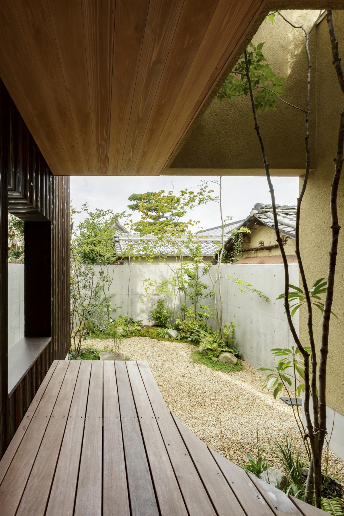 House in Shogei by Hearth Architects