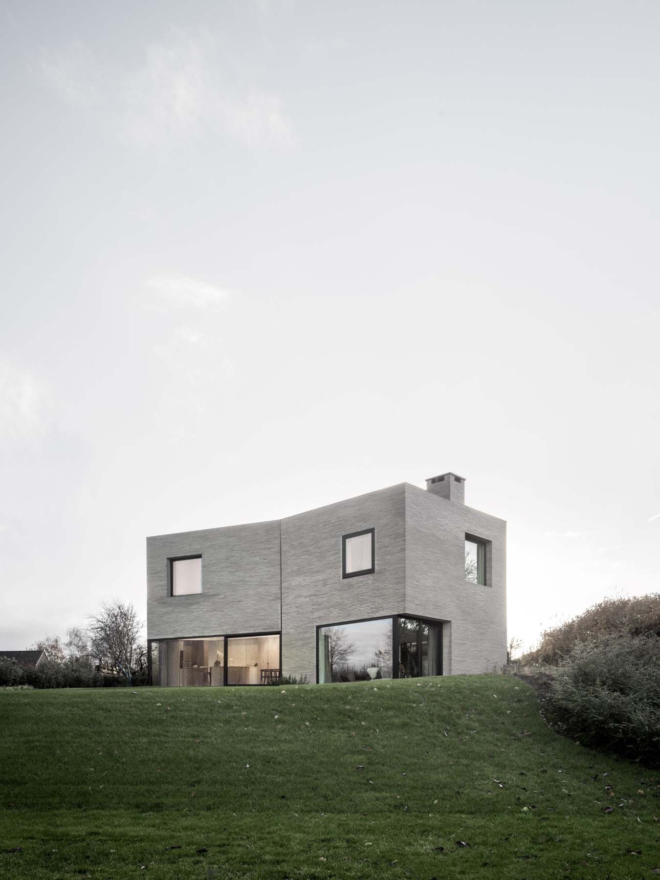 House J-VC by GRAUX & BAEYENS