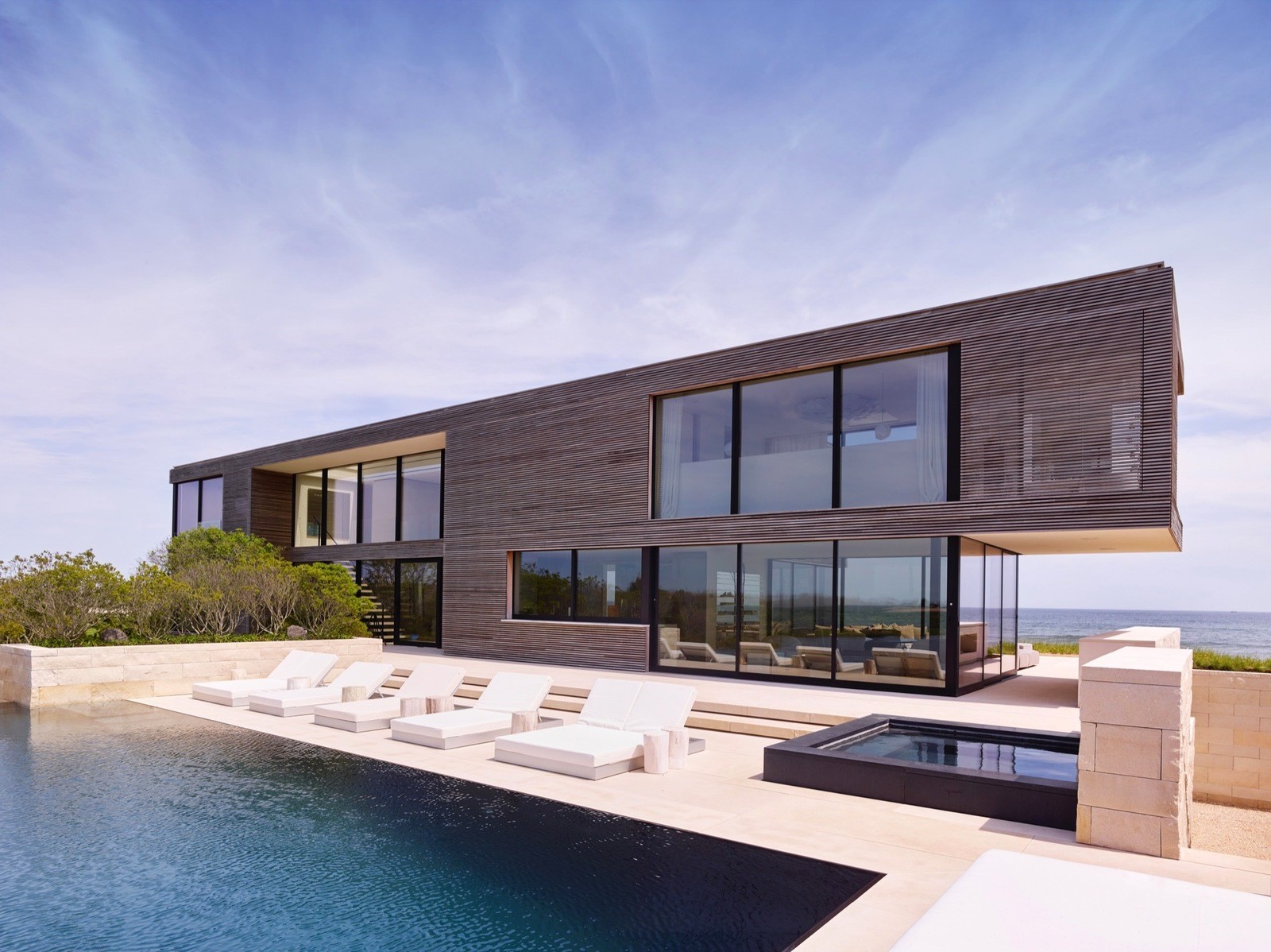 Oceanfront Home on Long Island, USA