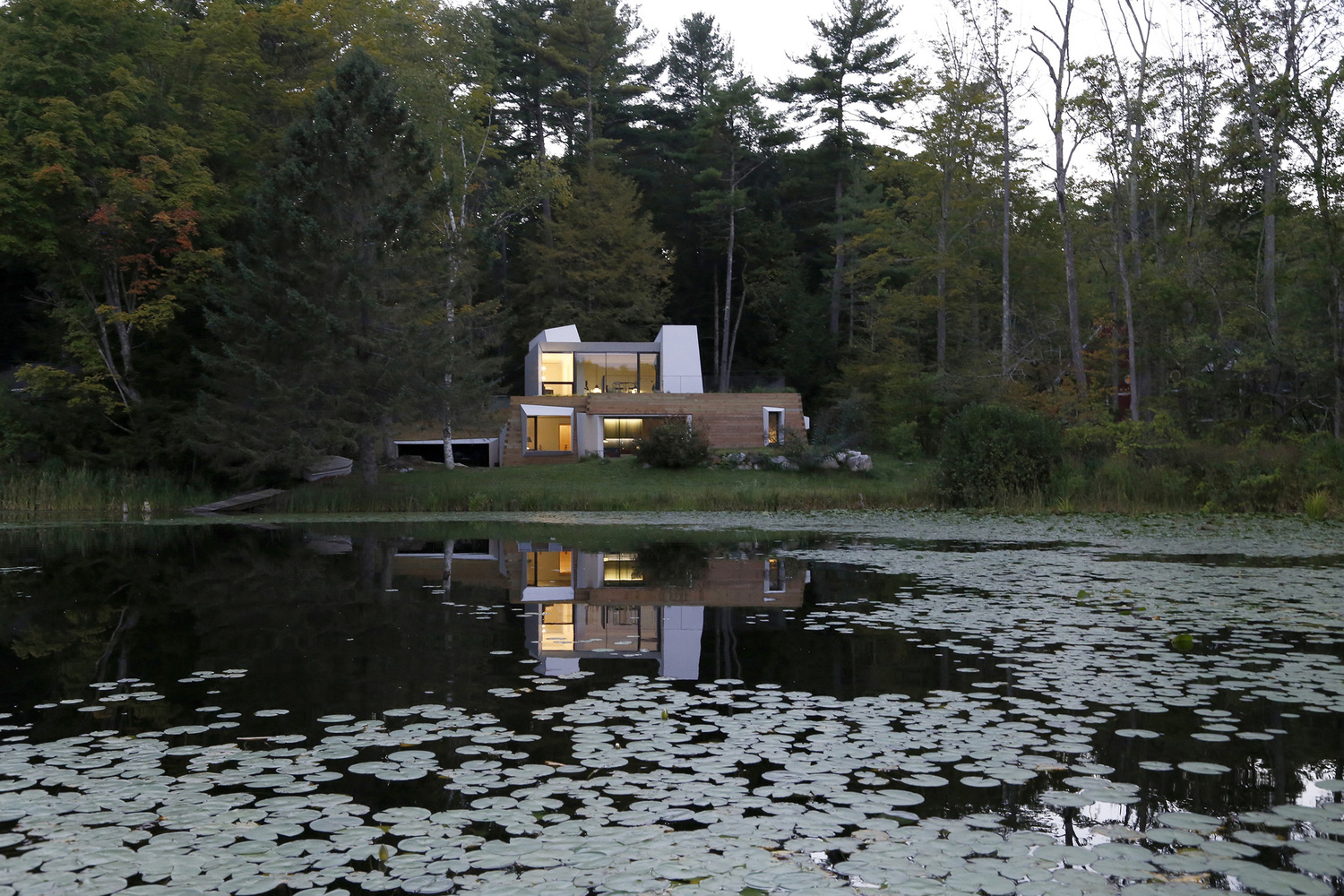 Lake House by Taylor and Miller Architecture and Design