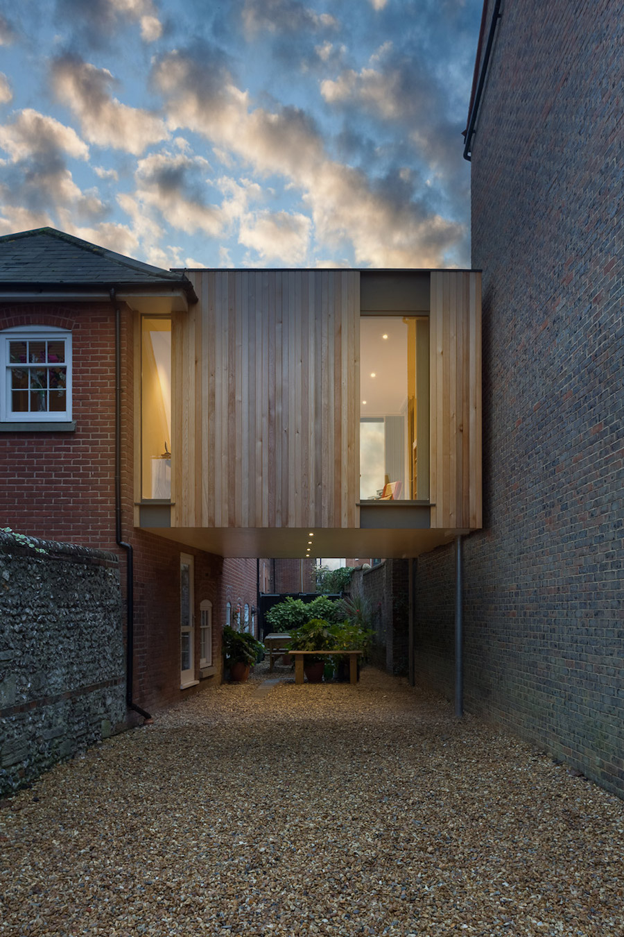 Austen House by Adam Knibb Architects