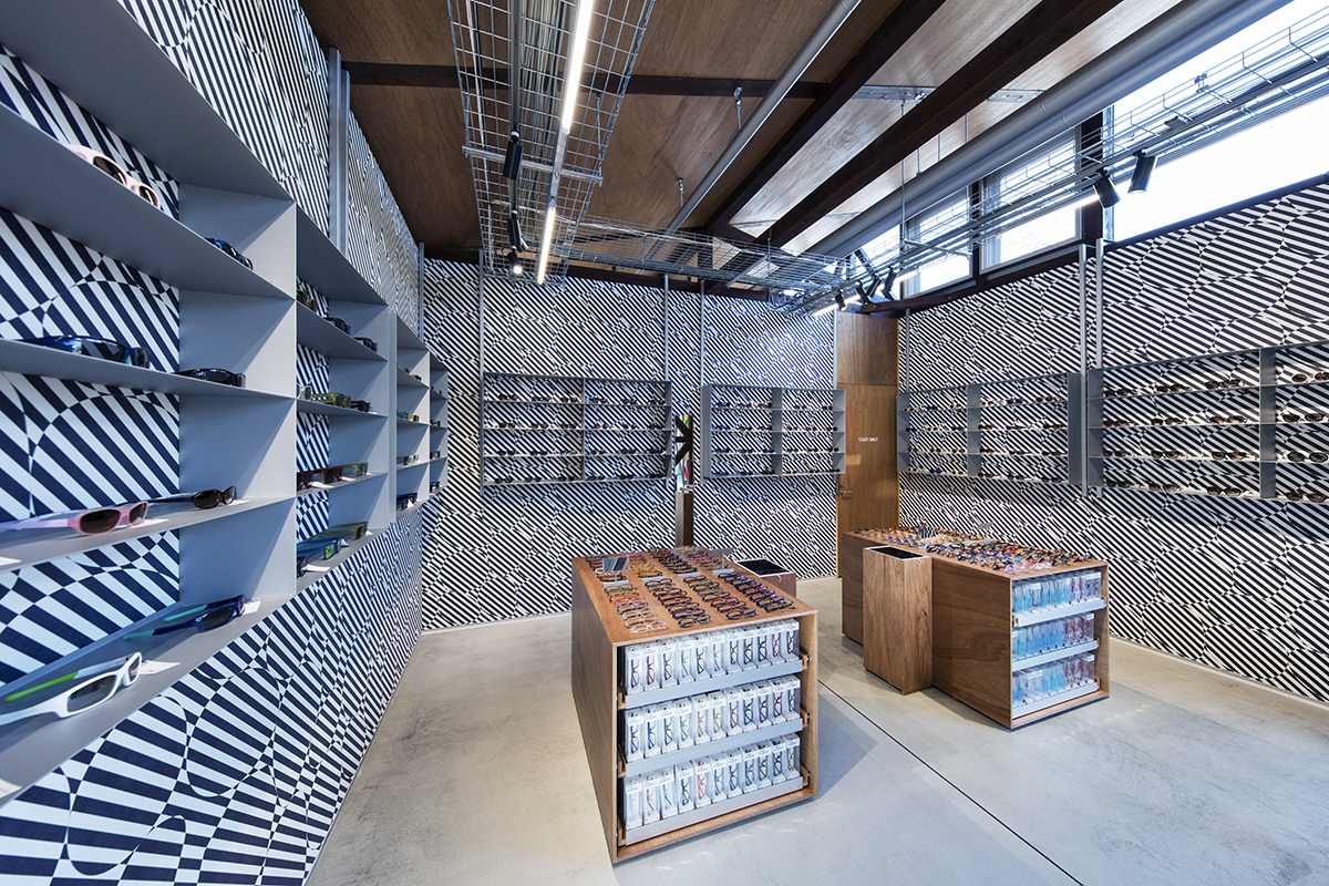 JINS Ageo Shop Renovation by Schemata Architects