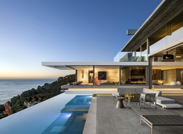 Mansion in Cape Town by SAOTA