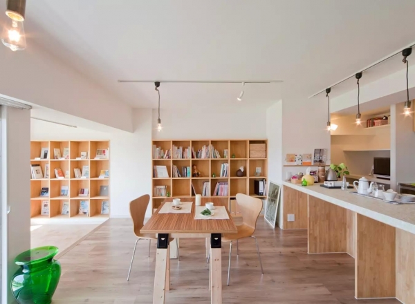 Book Cafe House by Art & Materials Corporation