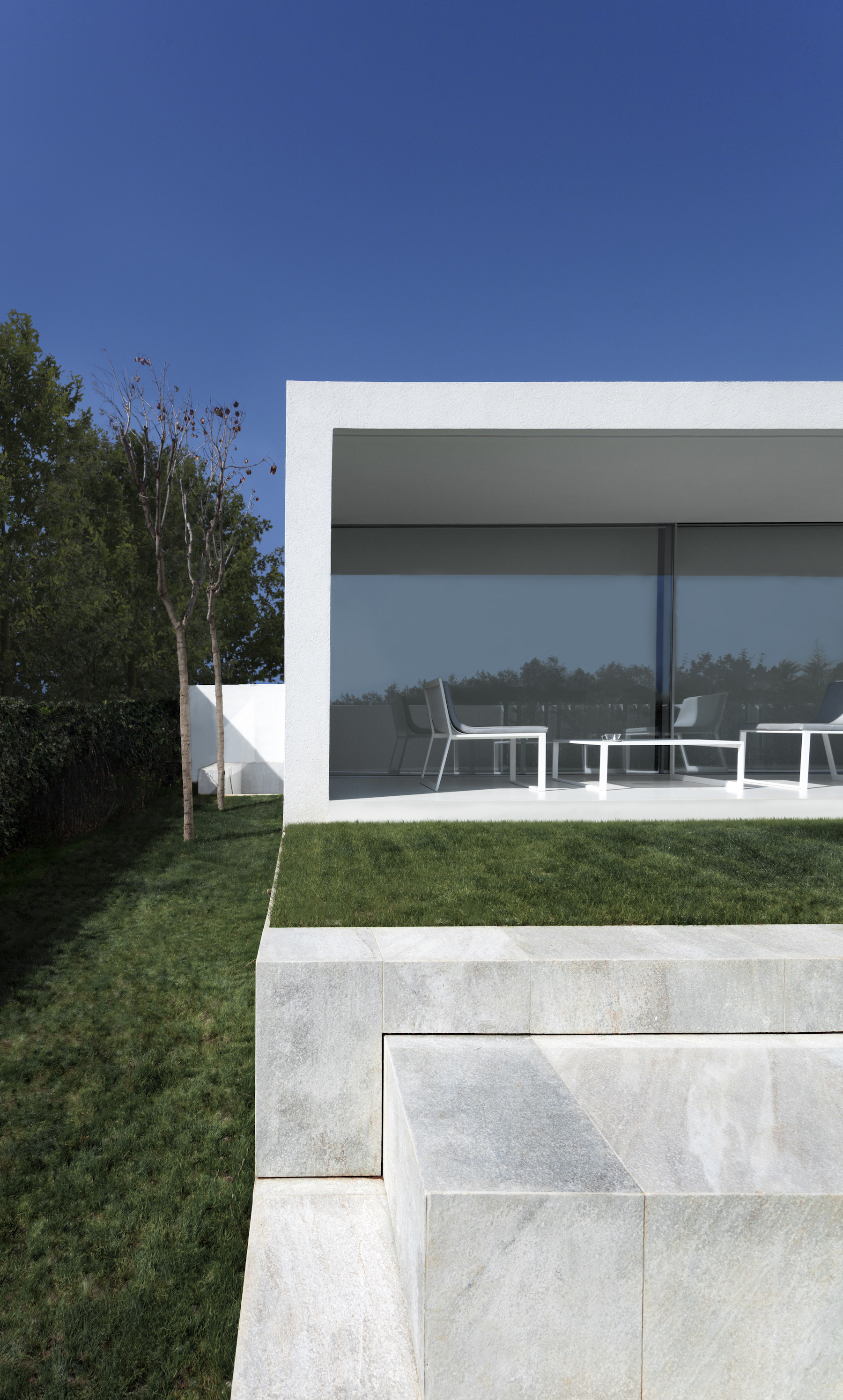 Breeze House by Fran Silvestre Arquitectos