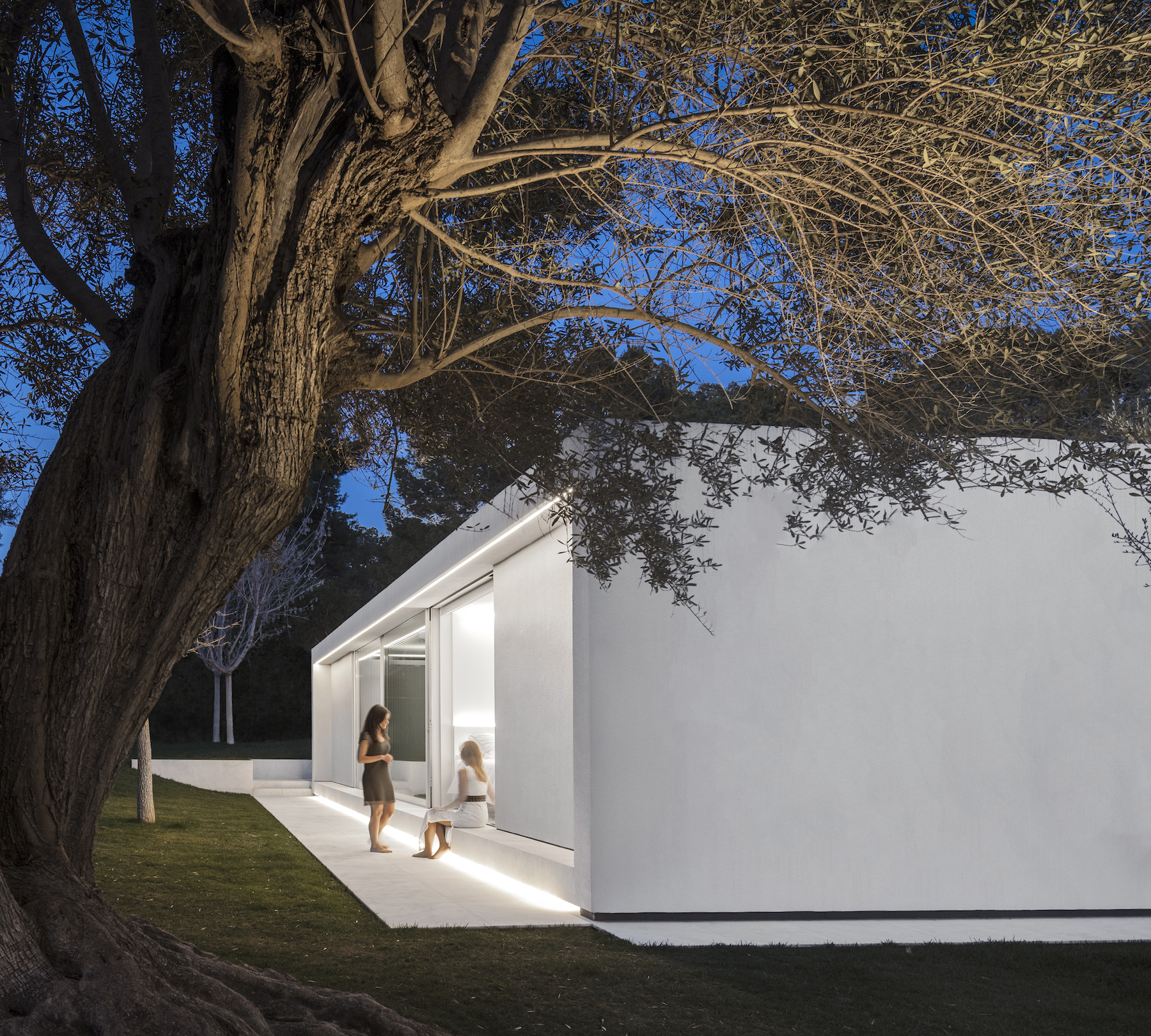 Guest Pavilion by Fran Silvestre Arquitectos