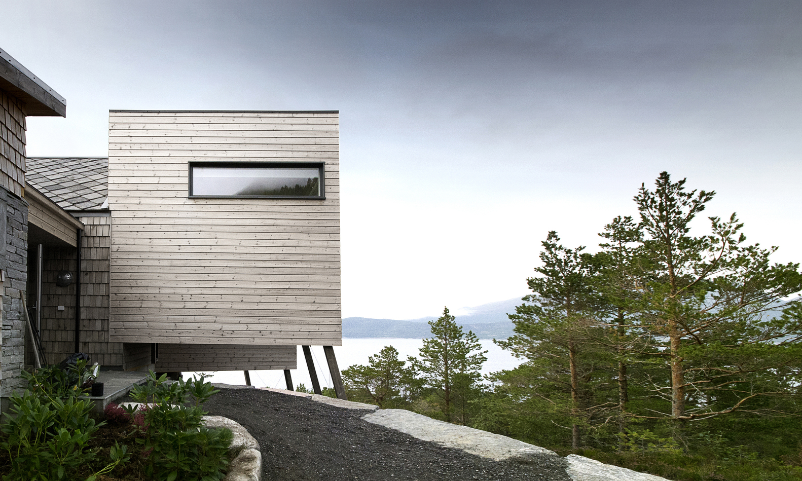 Hytte Årsund by Rever & Drage Architects