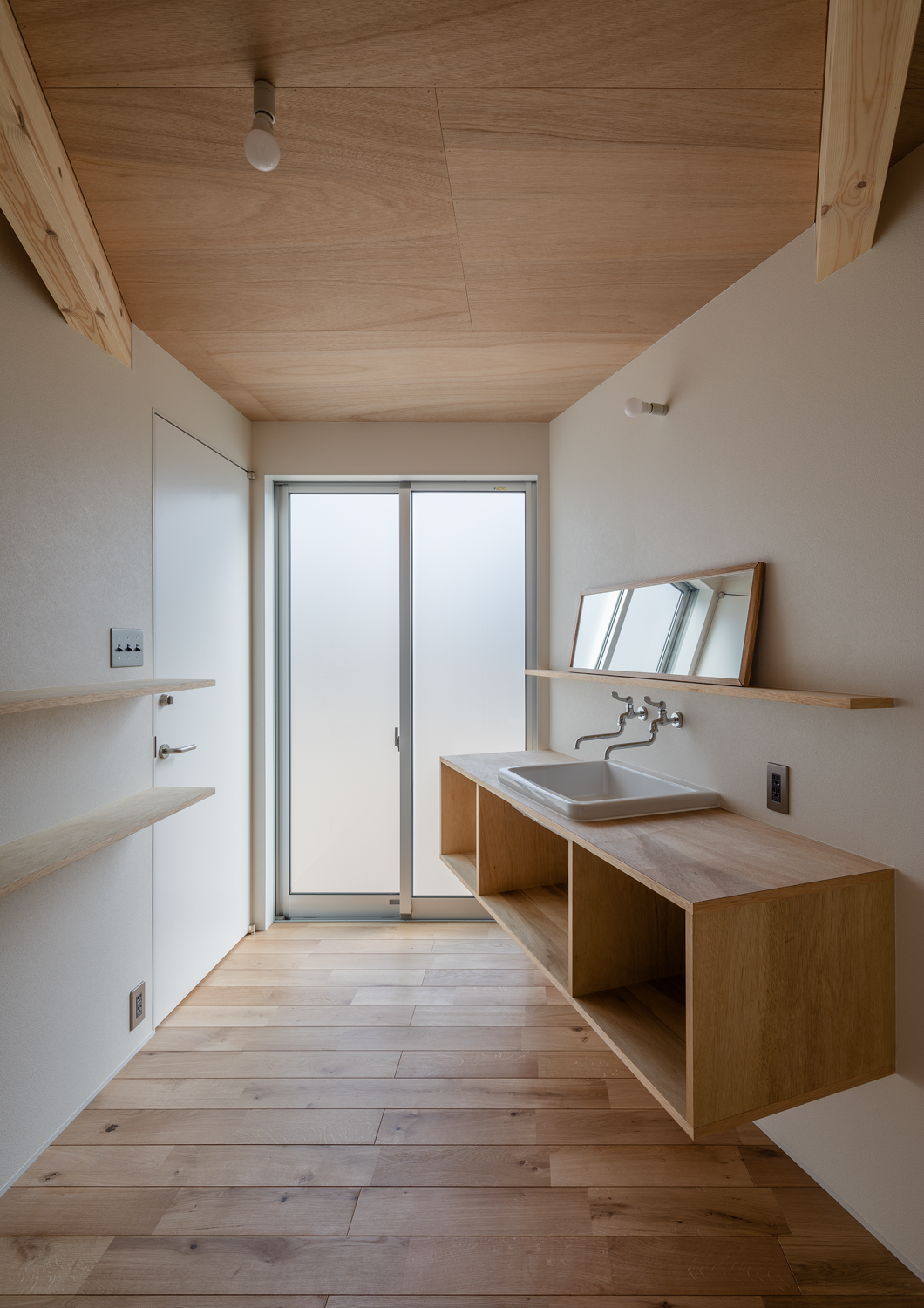 House in Nakauchi by SNARK