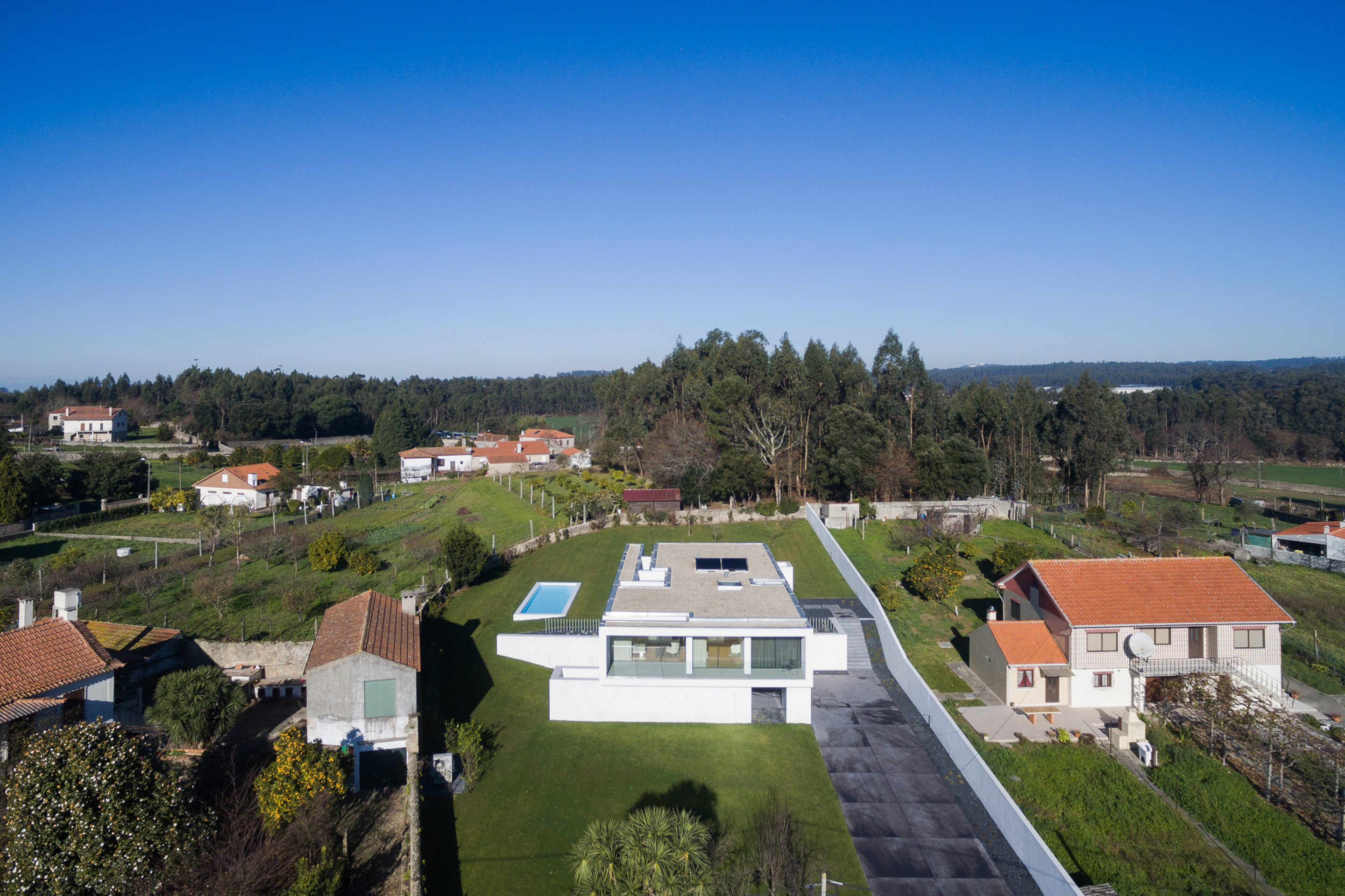 House Touguinhó III by Raulino Silva Architect