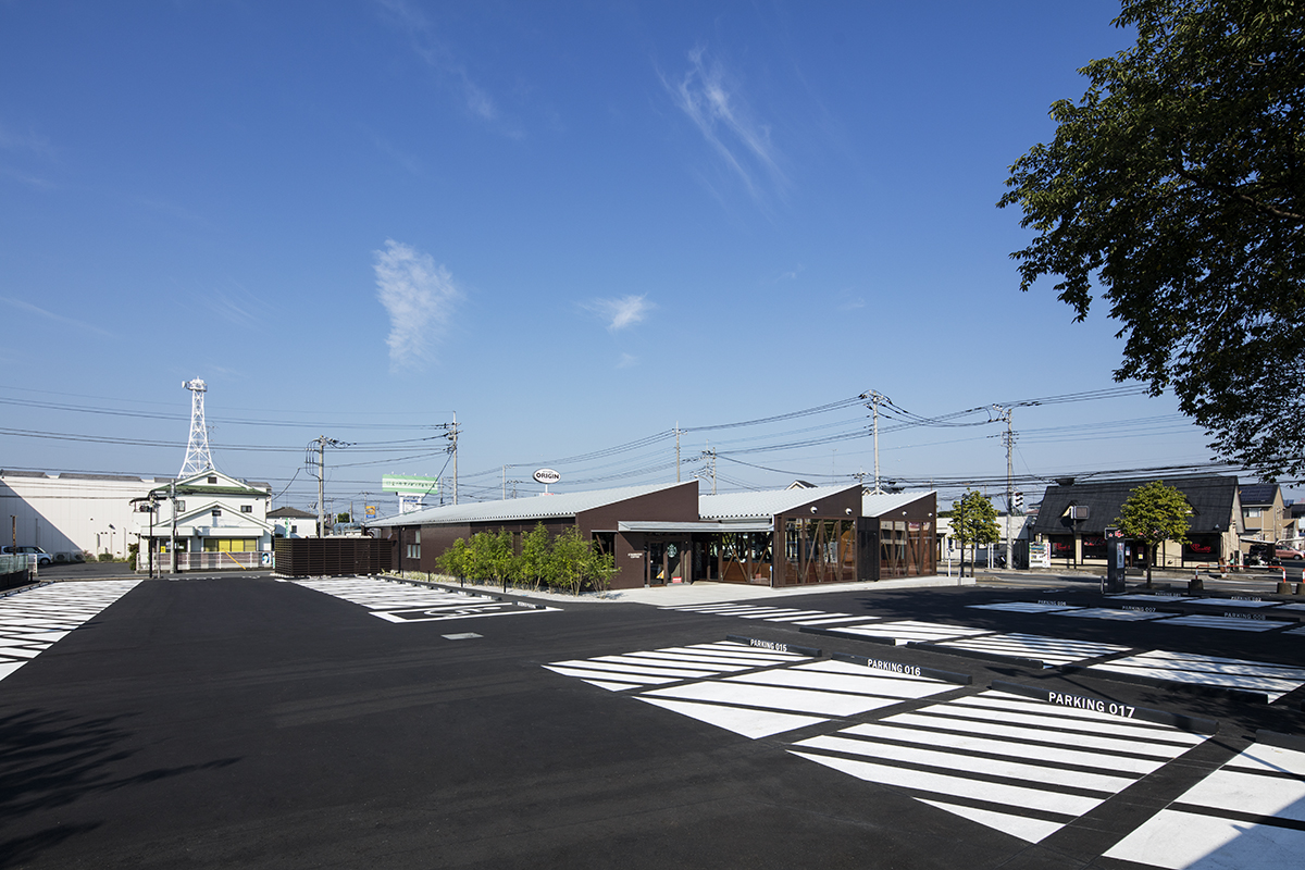 JINS Ageo Shop Renovation by Schemata Architects