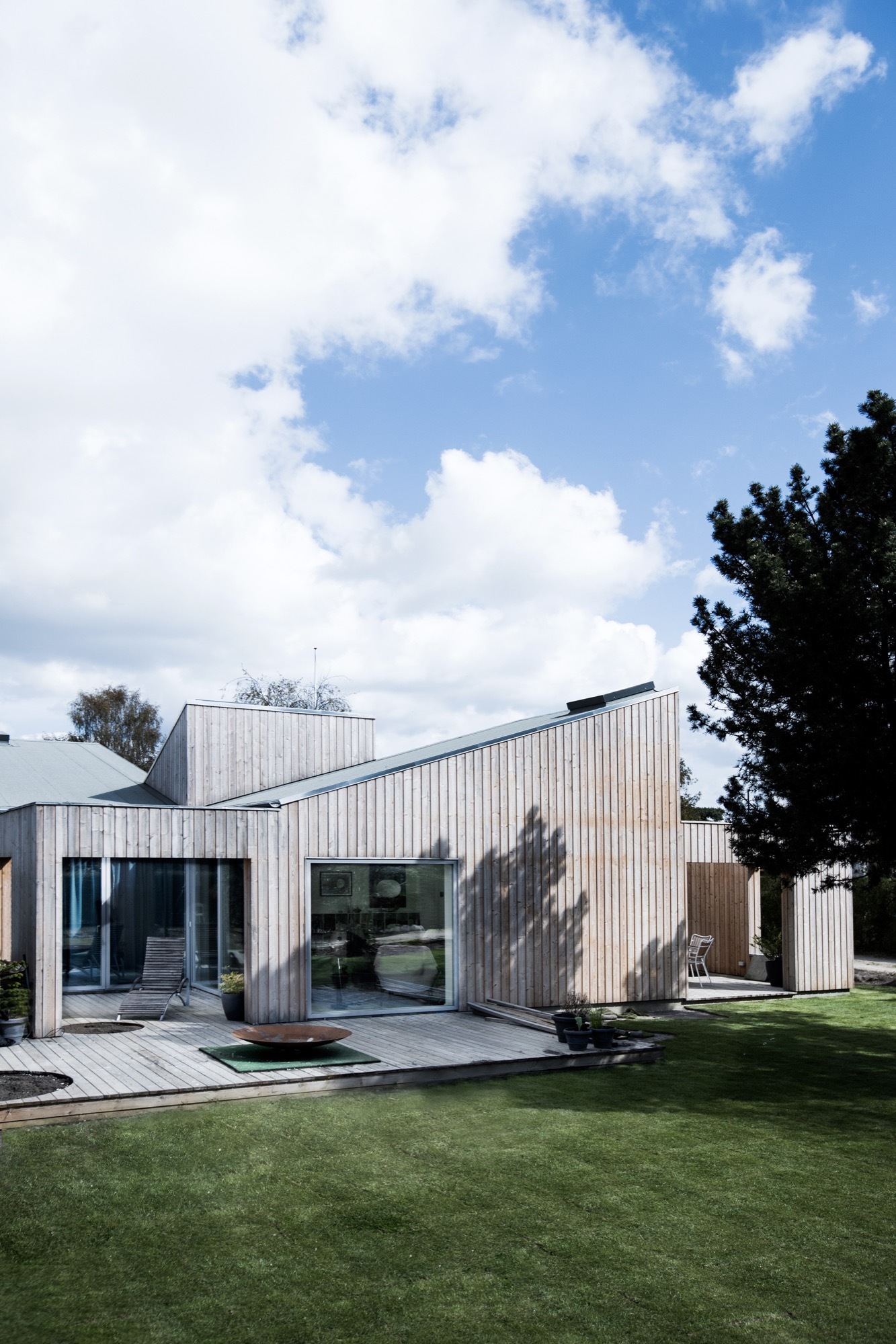 The Roof House by Sigurd Larsen