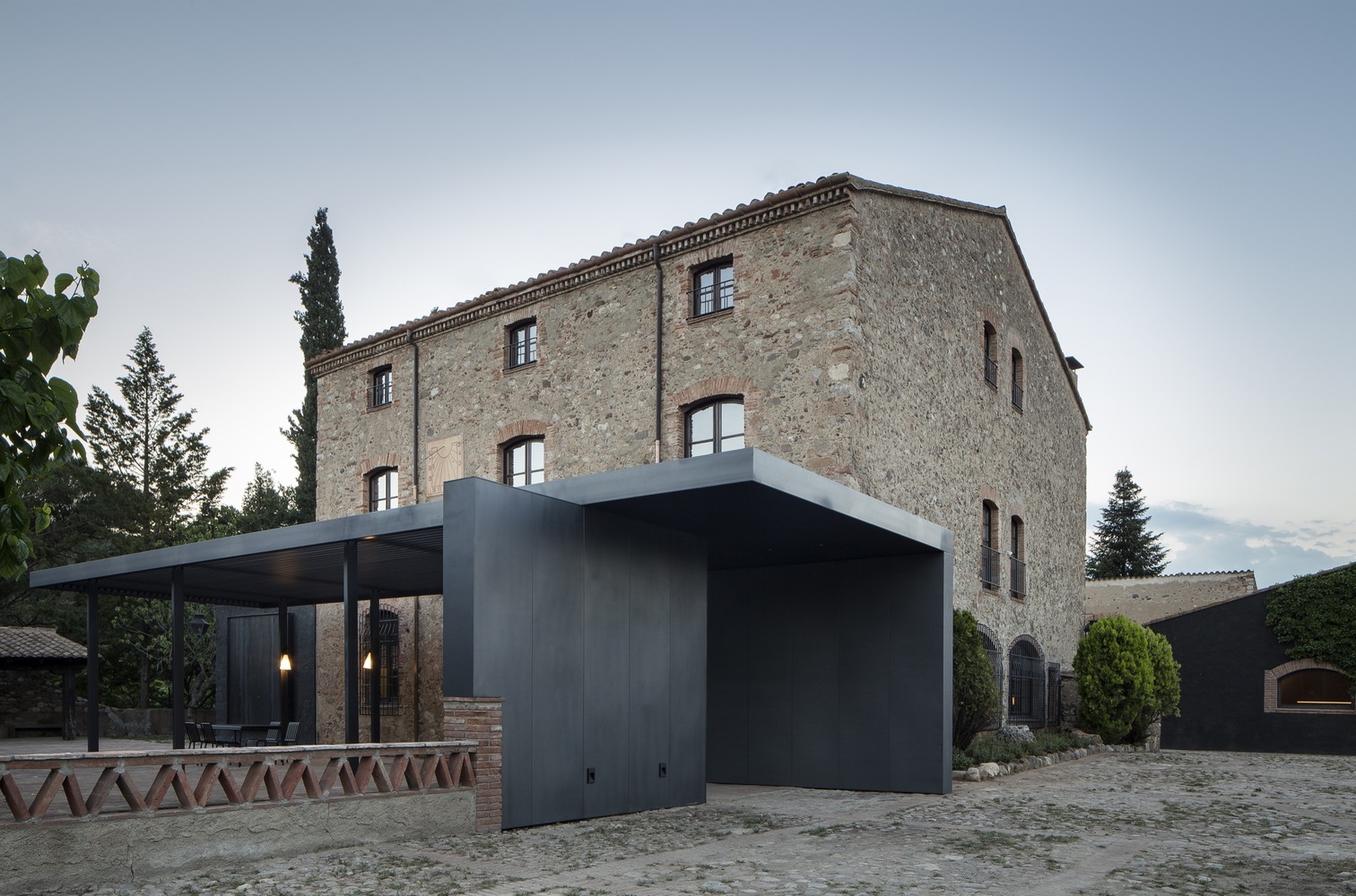Sant Martí House by Francesc Rifé Studio