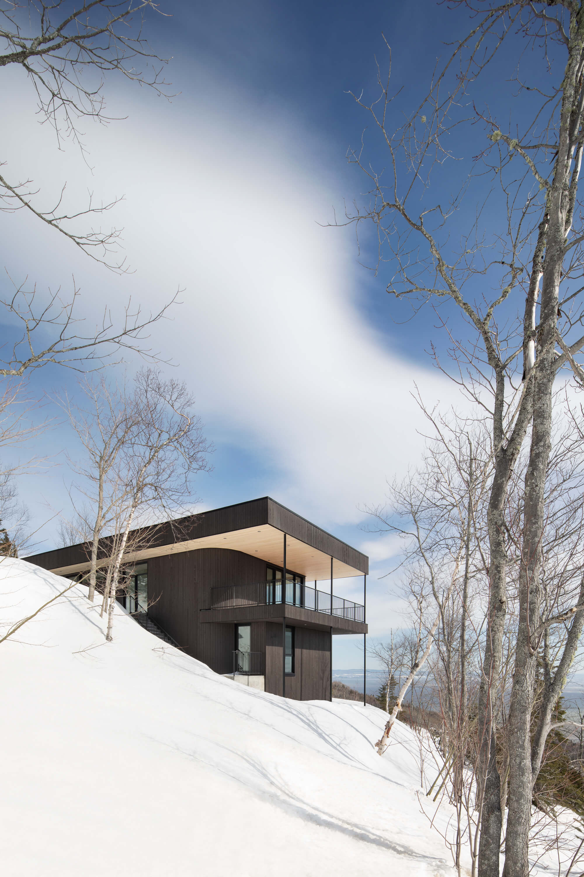 Residence Long View by Bourgeois / Lechasseur Architects