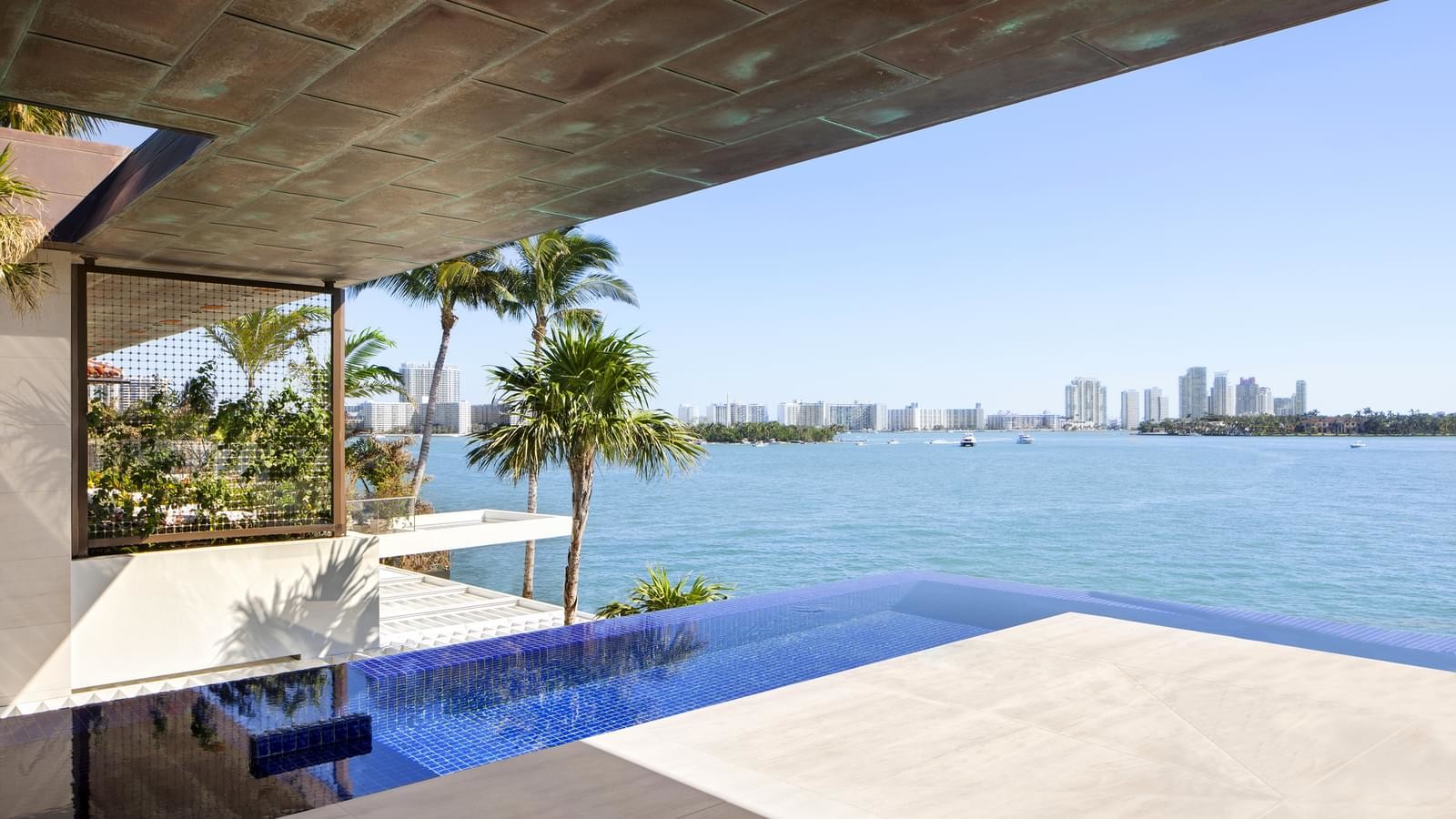 Villa in Miami by SAOTA studio