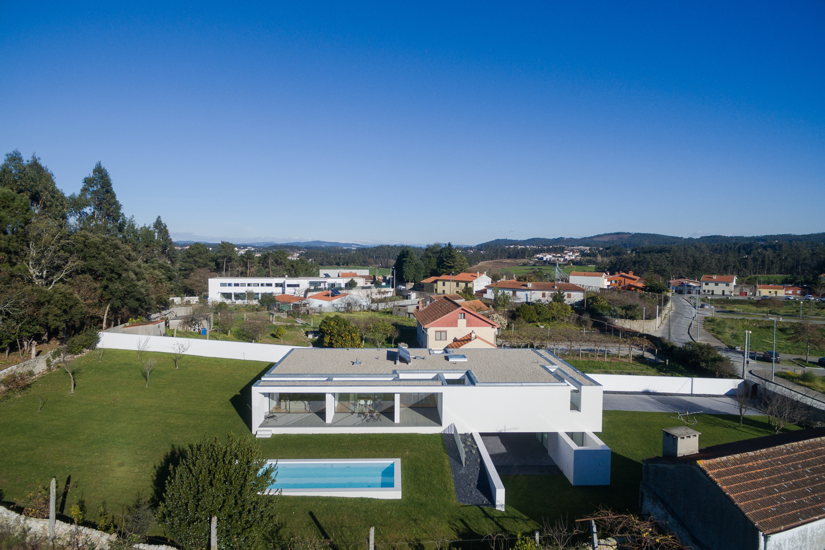 House Touguinhó III by Raulino Silva Architect