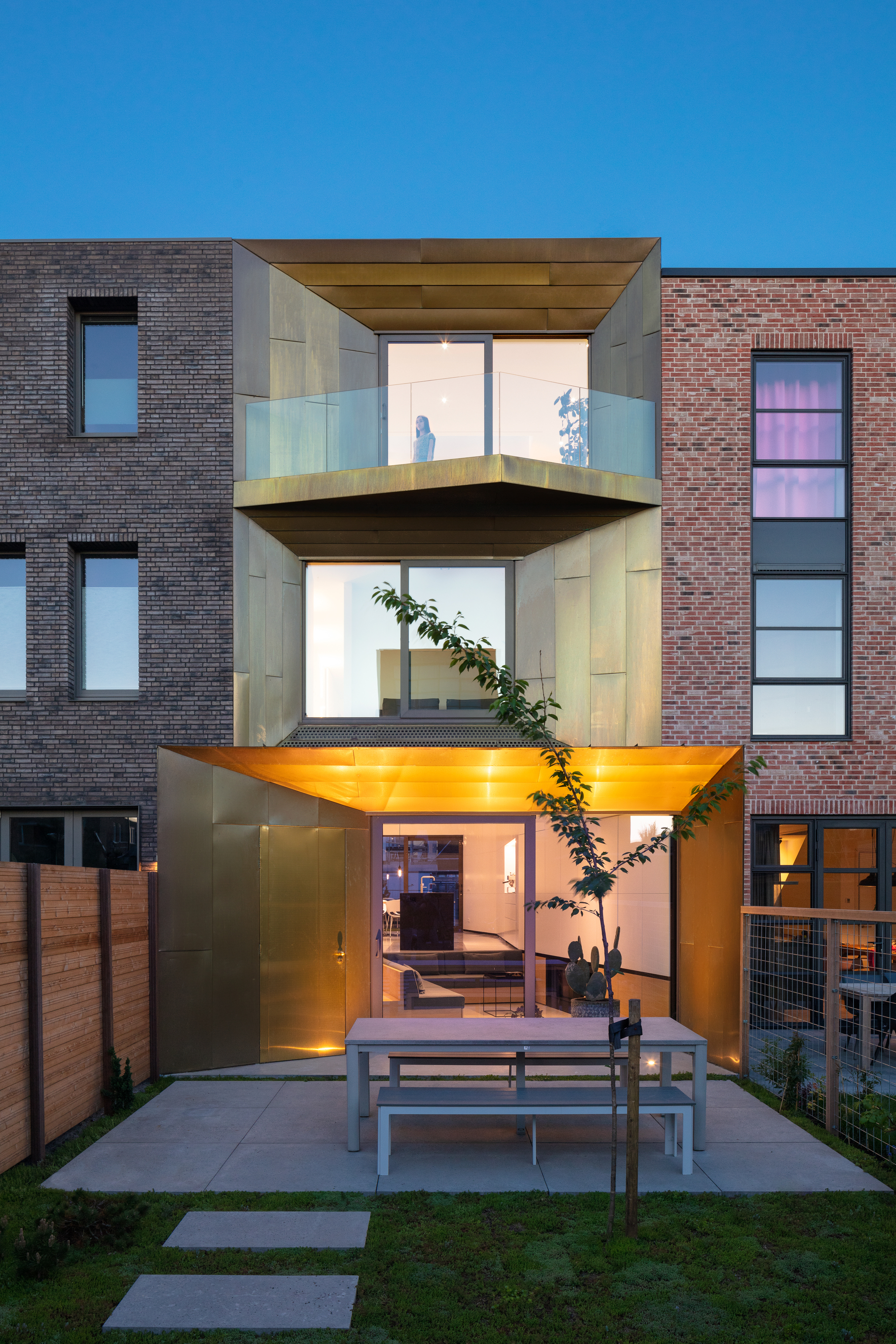 Brass House Amsterdam by MOPET architecten