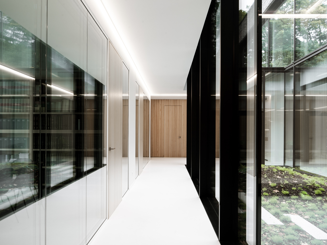 Notary Office by Abscis Architecten